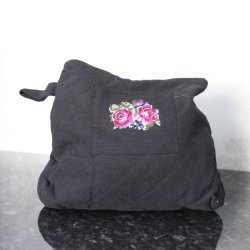 Toiletry bag Shabby Rose Black, 26 x 30 cm