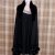 svart elegant cape sjal med pälsbollar & pälskrage klassisk busnel sjal