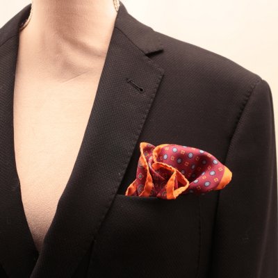 Zoom bild av sien näsduk herr amanda christensen herrmode klassiskt o välklätt herrmode