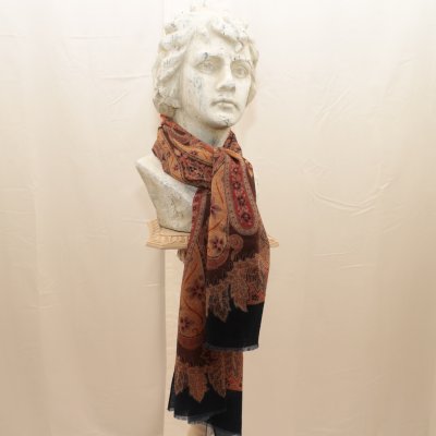 Zoom bild av Halsduk