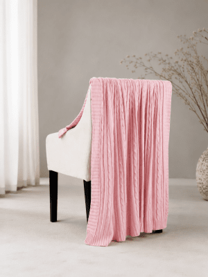 Zoom image of Throw Braid, Pink