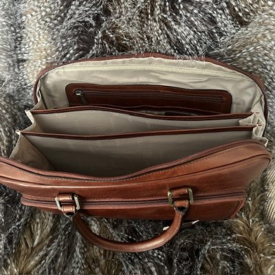Zoom image of Briefcase Firenze Classic , brown