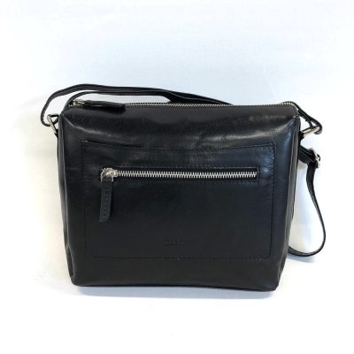 Zoom bild av klassisk skinnväska luca ferri dam väska snygg o stilfull vardags väska dam skinnväska vardagsväska klassisk