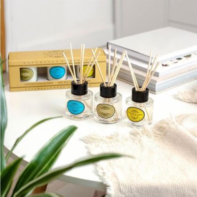 Zoom bild av presentbox 3 mini diffuser med härliga dofter ljuvliga dofter gåbort present