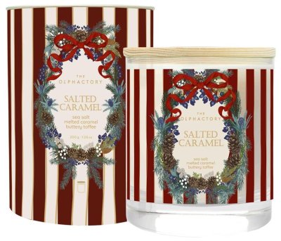 Zoom bild av christmas elegant ljus salted caramel doftljus jul