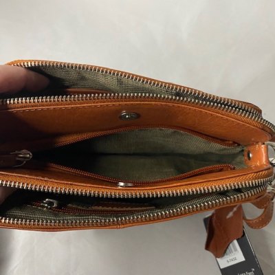 Zoom bild av Axelremsväska Classic 2 fack dam L.F, Low Brandy