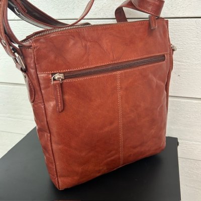Zoom image of Crossover /handbag Vintage L.F, Medium Brandy