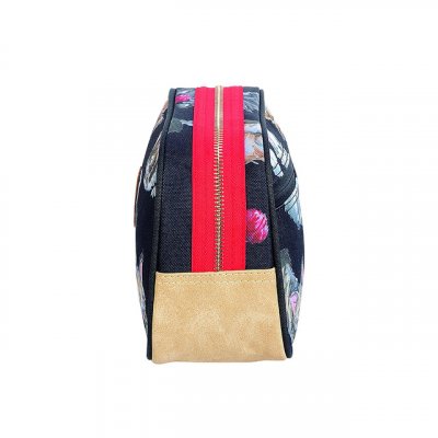 Zoom image of Toilet case Kittens, black