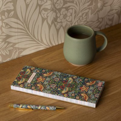 Zoom bild av strawberry thiefs shoppinglist