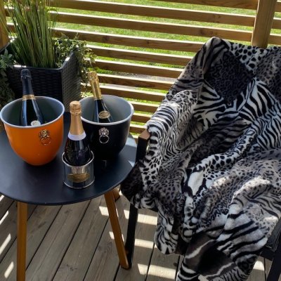 Zoom image of Throw Patchwork, 150 x 180 cm