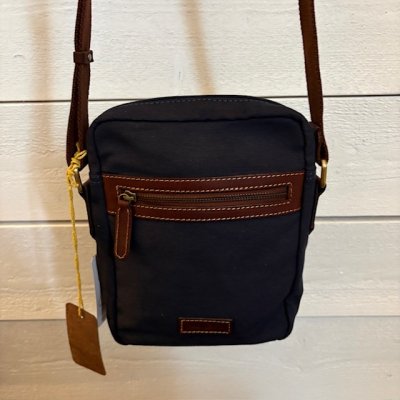 Zoom bild av snygg crossover unisex canvas läder väska i härlig jaktstil