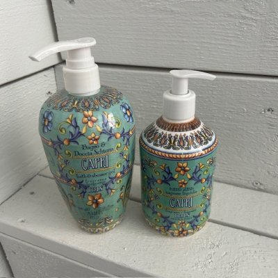 Zoom image of Bath & shower gel Capri, 700 ml