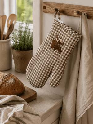 Zoom image of Oven Glove Elk, 18 x 30 cm