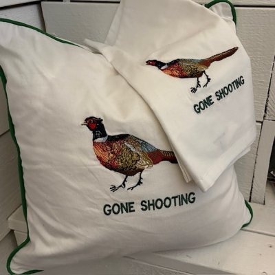 Zoom image of Pillowcase Pheasant, 40 x 40 cm