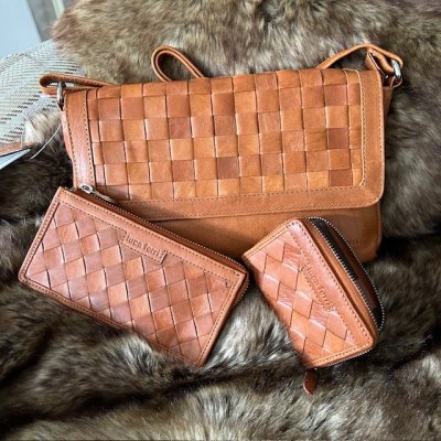 Zoom image of Card holder Braid L.F, Cognac