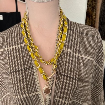 Zoom image of Hipchain / belt Parisienne, Yellow/ gold