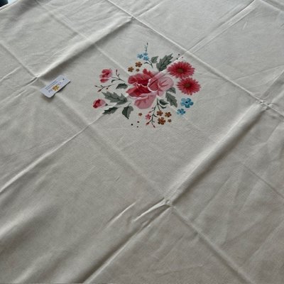 Zoom image of Tablecloth Heidi round creme,170 cm