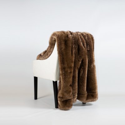 Zoom image of Throw deluxe Wolverine , 140 x 180 cm