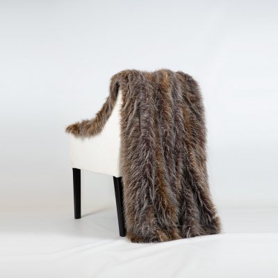 Zoom bild av påfågel pläd skir fjäderpläd i brunt peacook