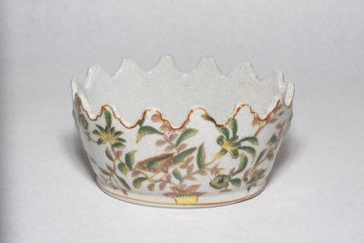 Zoom bild av sköljskål liten fågel gammaldags vintage simply scandinavia