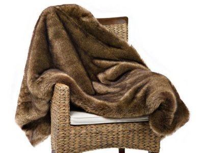 Zoom image of Throw deluxe Wolverine , 140 x 180 cm