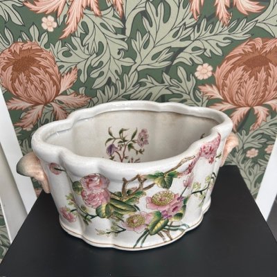 balja kruka vintagestyle sommar sekelskiftesstil slottinsredning old money style