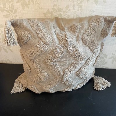 Zoom bild av Kuddfodral Tina, Lin 48 x 48 cm
