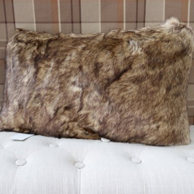 Zoom image of Cushion Wolverine , 30 x45 cm