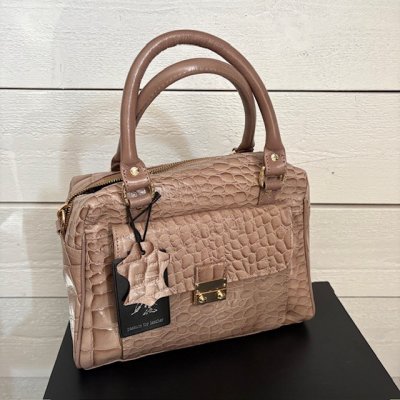 Zoom bild av elegant kelly modell skinnväska beige croco skinn dam
