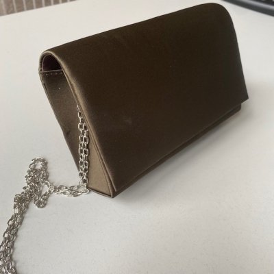 Zoom bild av Aftonväska Gloria, Mörk Oliv