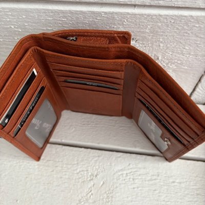 Zoom bild av luca ferri plånbok korthållare i skinn