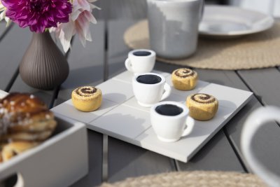 Zoom bild av Luffarschack i trä,kanelbulle