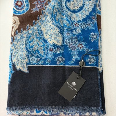 Zoom bild av skir paisley snygg herrscarf amanda christensen