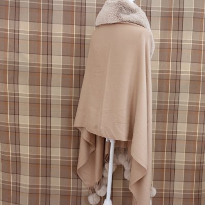 Cape Bollar faux fur, beige