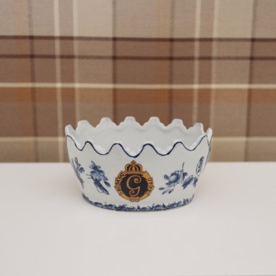 gustav den tredje skål kunglig skål kruka slottsinspirerat mönster handmålad sköljskål