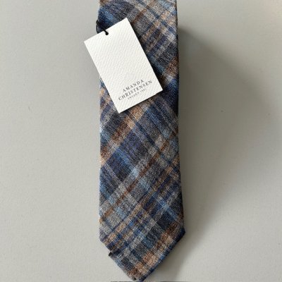 Zoom bild av slips linne merino ull rutig snygg herrslips tweed vårslips