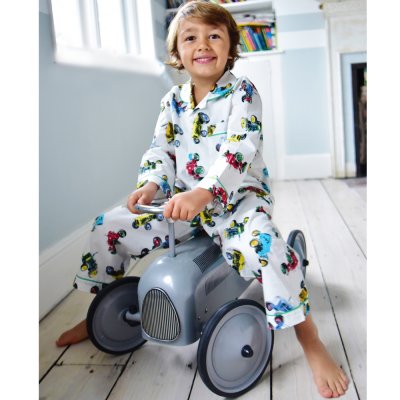 Zoom bild av söt barnpyjamas med traktormotiv klassisk herrpyjamas för barn jacka byxa