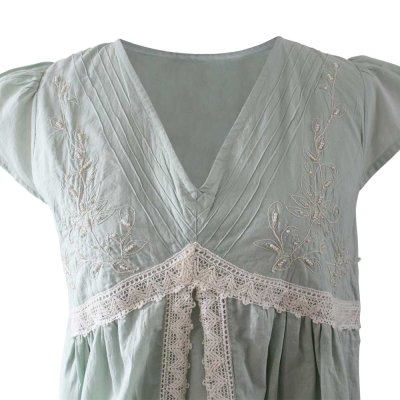 Zoom image of Nightdress Valerie green, one size