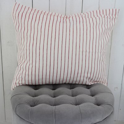 Zoom image of Pillowcase Strawberry, 50 x 60 cm
