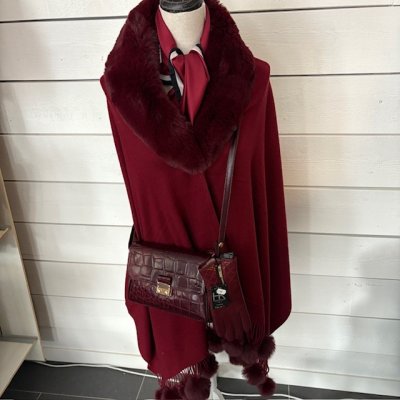 Cape Bollar fux fur, Bordeaux