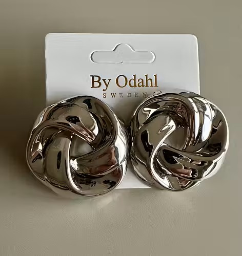 Örhängen Knut, Silver